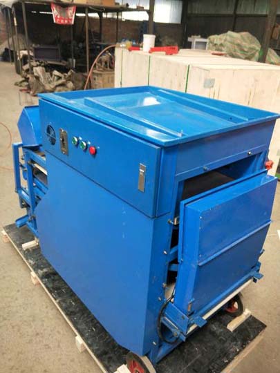 commercial mealworm separator for shipping